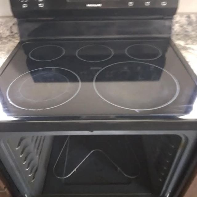 Spotless range and cooktop